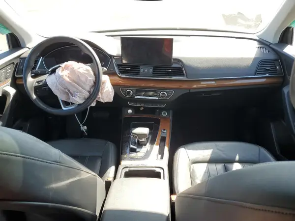 WA1EABFY2N2067880 2022 AUDI Q5 - Image 8