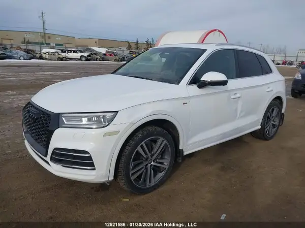 WA1ENAFY0J2226887 2018 AUDI Q5 - Image 2