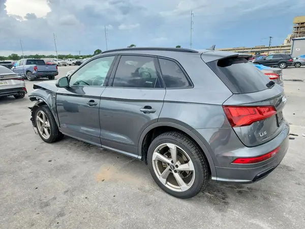 WA1ENAFY0L2112231 2020 AUDI Q5 - Image 2