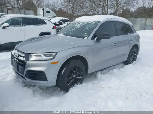 WA1ENAFY1K2027235 2019 AUDI Q5 - Image 2