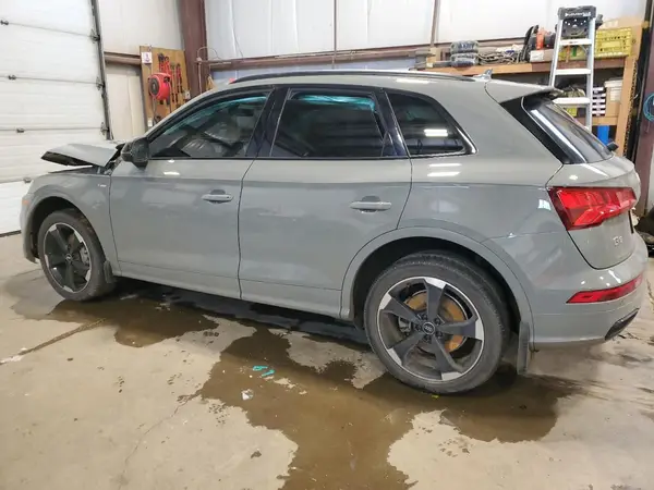 WA1ENAFY1K2044701 2019 AUDI Q5 - Image 2