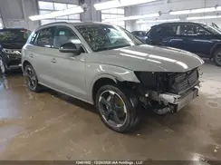 WA1ENAFY2K2137226 2019 AUDI Q5