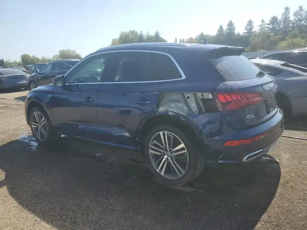 WA1ENAFY4K2139933 2019 AUDI Q5 - Image 2