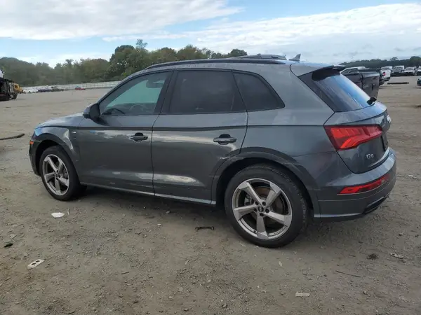 WA1ENAFY4L2105671 2020 AUDI Q5 - Image 2