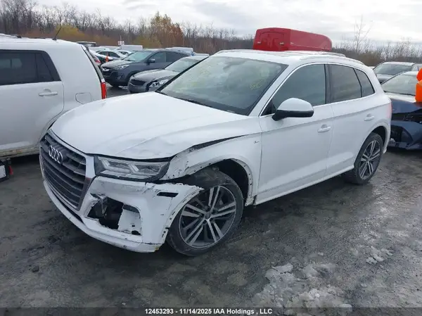 WA1ENAFY5J2006631 2018 AUDI Q5 - Image 2