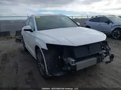 WA1ENAFY7J2224067 2018 AUDI Q5