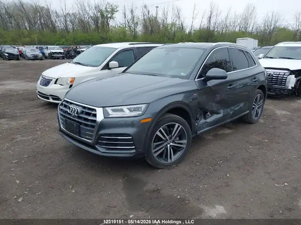 WA1ENAFY8K2137585 2019 AUDI Q5 - Image 2