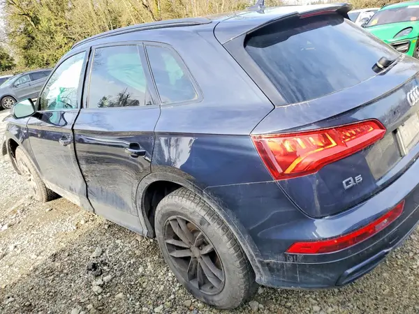 WA1ENAFY8L2099261 2020 AUDI Q5 - Image 2