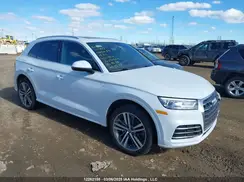 WA1ENAFY9J2119921 2018 AUDI Q5