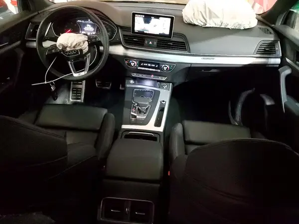 WA1ENAFYXJ2181053 2018 AUDI Q5 - Image 8