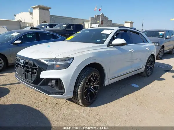 WA1EVAF10KD004259 2019 AUDI Q8 - Image 2