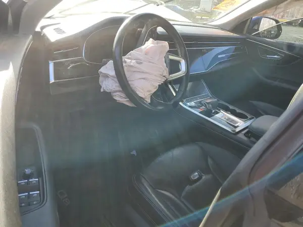 WA1EVAF10KD014743 2019 AUDI Q8 - Image 8