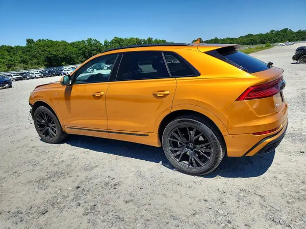 WA1EVAF10KD015939 2019 AUDI Q8 - Image 2