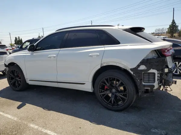 WA1EVAF10MD001560 2021 AUDI Q8 - Image 2