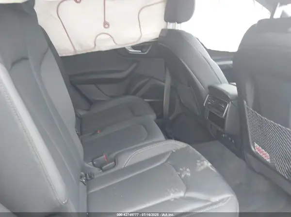 WA1EVAF10MD013935 2021 AUDI Q8 - Image 8