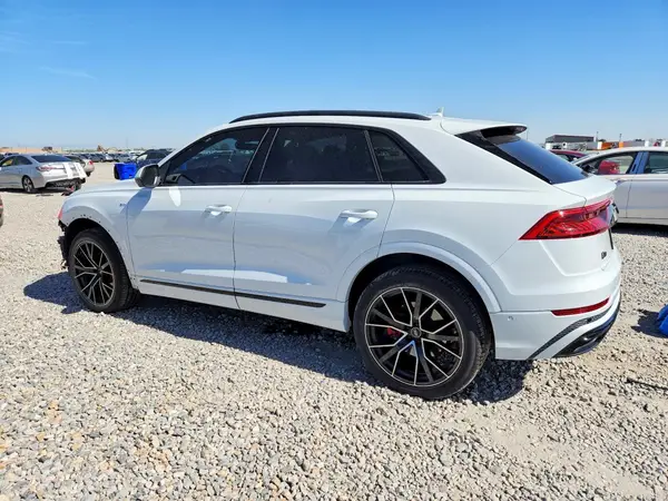 WA1EVAF10MD029102 2021 AUDI Q8 - Image 2
