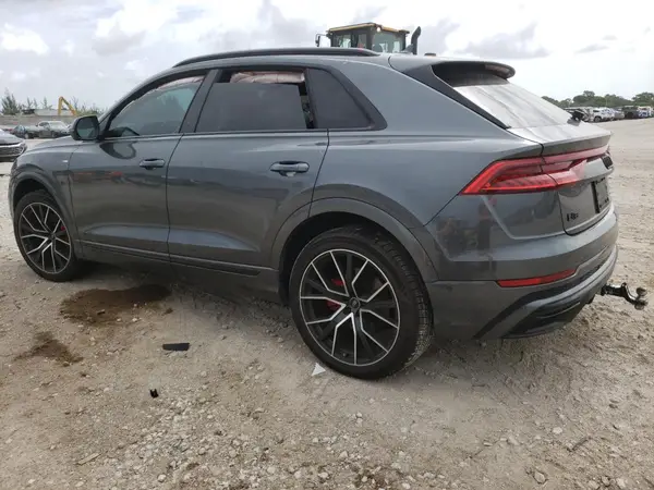 WA1EVAF10MD030055 2021 AUDI Q8 - Image 2
