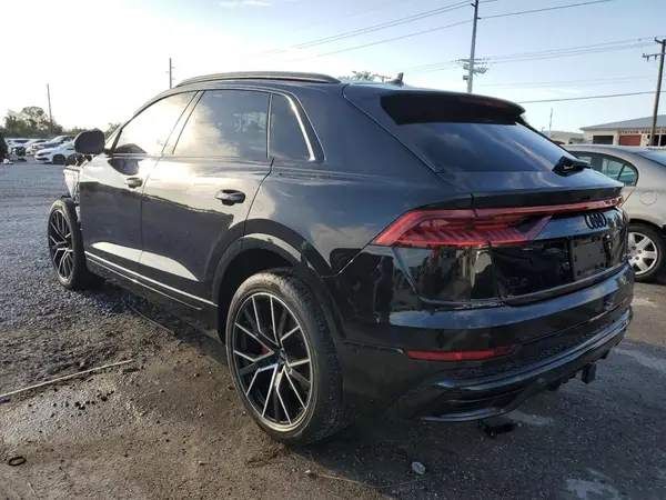 WA1EVAF10MD038429 2021 AUDI Q8 - Image 2