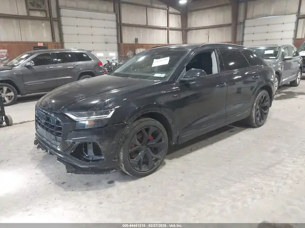 WA1EVAF11KD034757 2019 AUDI Q8 - Image 2