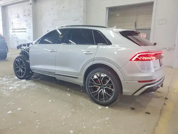 WA1EVAF11MD005844 2021 AUDI Q8 - Image 2