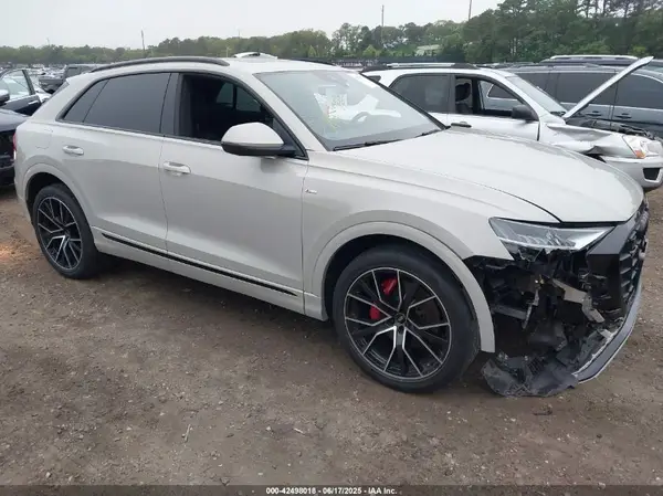 WA1EVAF11MD009912 2021 AUDI Q8 - Image 1