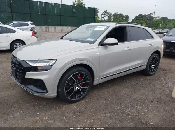 WA1EVAF11MD009912 2021 AUDI Q8 - Image 2