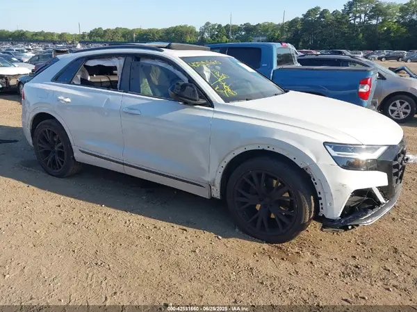 WA1EVAF12MD014424 2021 AUDI Q8 - Image 1