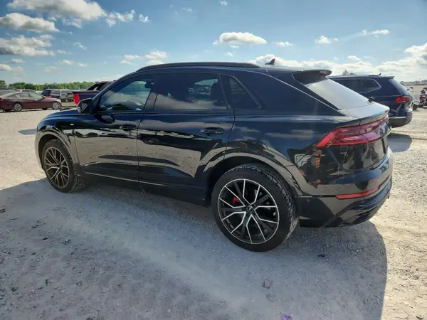 WA1EVAF12MD020451 2021 AUDI Q8 - Image 2