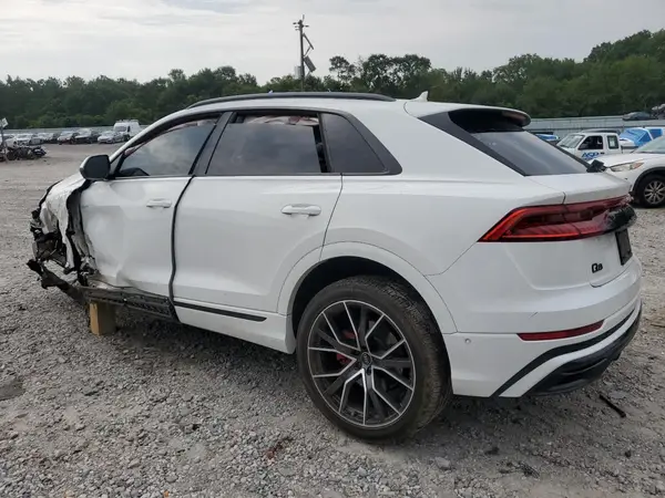 WA1EVAF12MD035743 2021 AUDI Q8 - Image 2