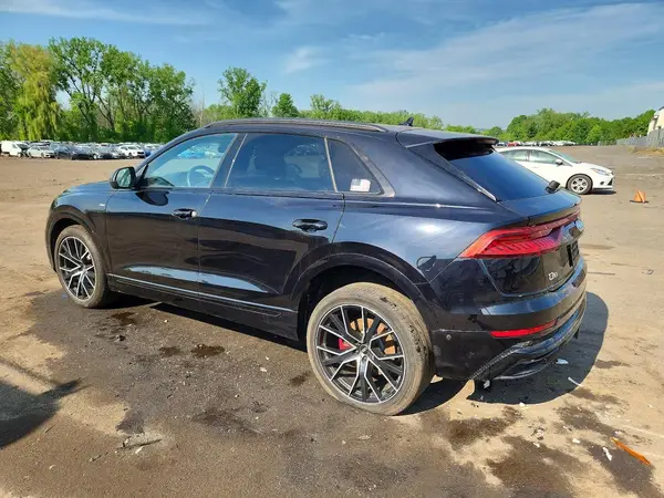 WA1EVAF13KD029494 2019 AUDI Q8 - Image 2