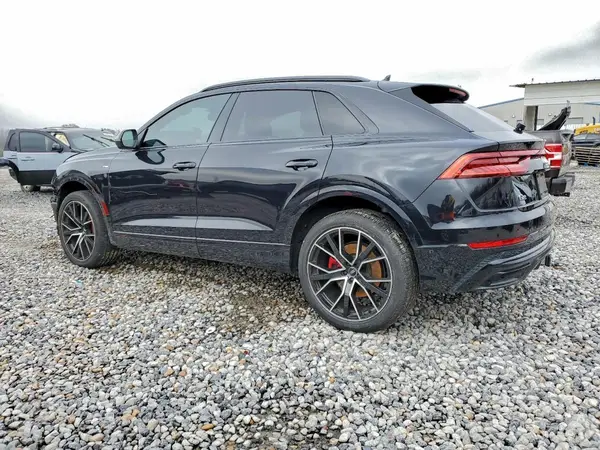 WA1EVAF13MD038277 2021 AUDI Q8 - Image 2