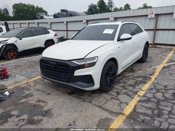 WA1EVAF14KD031254 2019 AUDI Q8 - Image 2