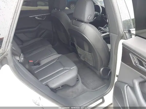 WA1EVAF14KD031254 2019 AUDI Q8 - Image 8