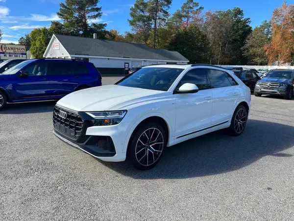 WA1EVAF14KD035806 2019 AUDI Q8 - Image 2