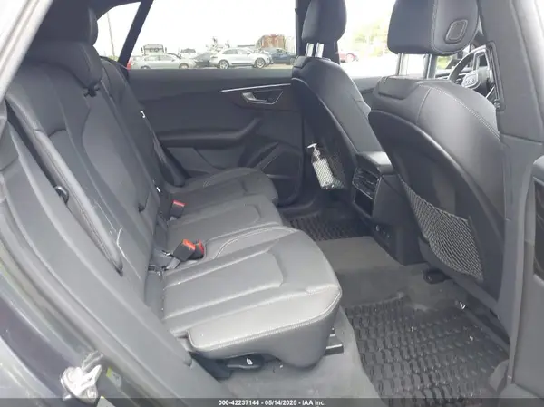WA1EVAF14MD036327 2021 AUDI Q8 - Image 8