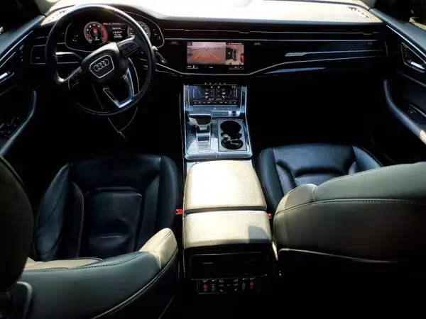 WA1EVAF15KD016598 2019 AUDI Q8 - Image 8