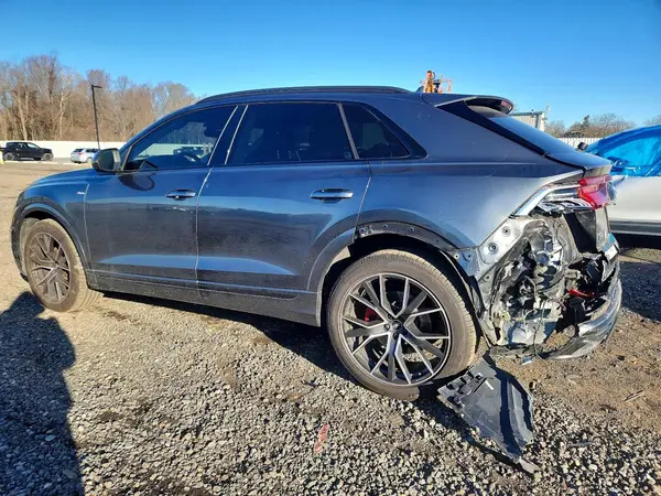 WA1EVAF15KD021090 2019 AUDI Q8 - Image 2