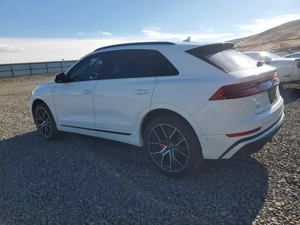 WA1EVAF15KD026077 2019 AUDI Q8 - Image 2