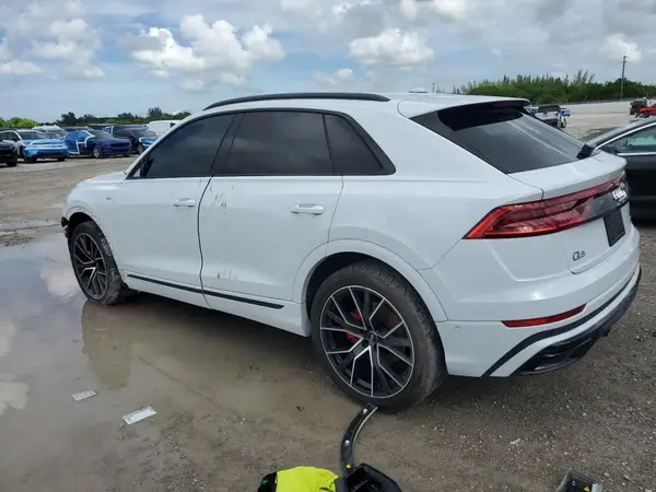 WA1EVAF15MD004910 2021 AUDI Q8 - Image 2