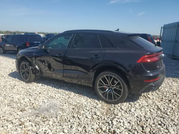 WA1EVAF15MD020525 2021 AUDI Q8 - Image 2