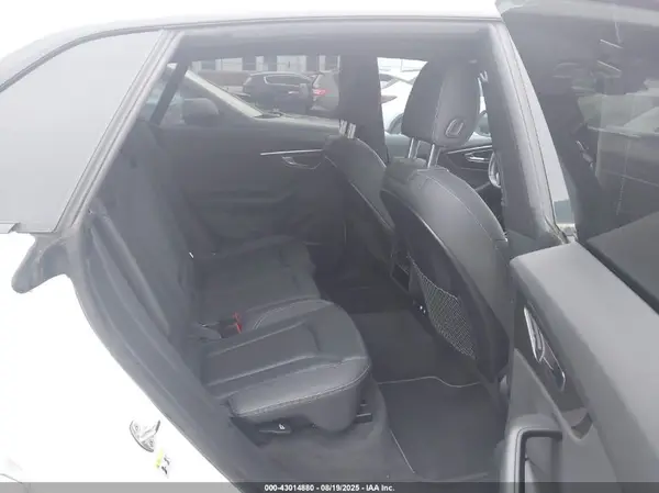 WA1EVAF16KD019705 2019 AUDI Q8 - Image 8