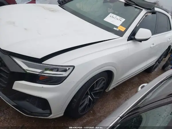 WA1EVAF16KD020613 2019 AUDI Q8 - Image 2