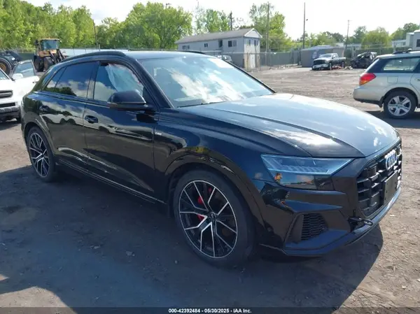 WA1EVAF16KD025777 2019 AUDI Q8 - Image 1