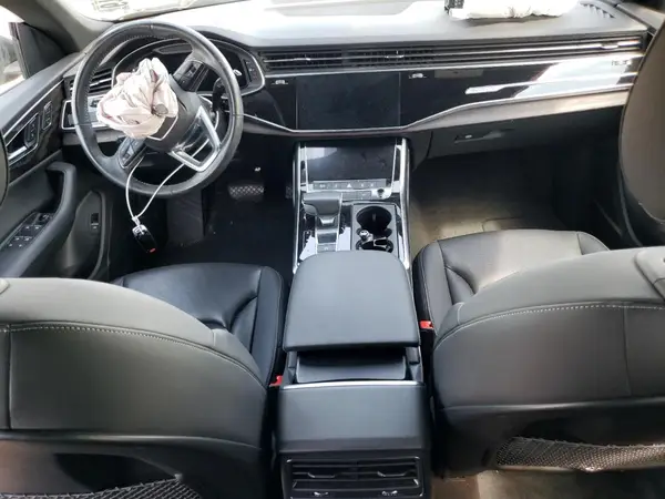 WA1EVAF16KD035886 2019 AUDI Q8 - Image 8