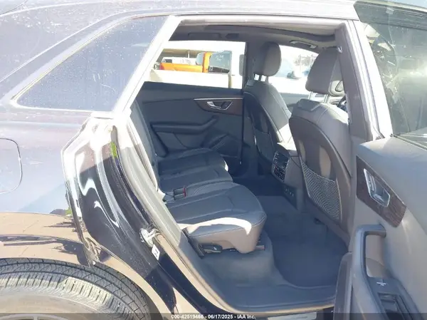 WA1EVAF16KD036178 2019 AUDI Q8 - Image 8