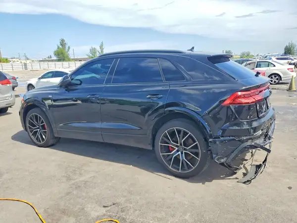 WA1EVAF17MD030294 2021 AUDI Q8 - Image 2