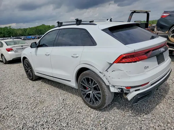 WA1EVAF18MD003637 2021 AUDI Q8 - Image 2