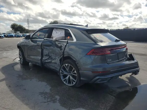 WA1EVAF18MD020681 2021 AUDI Q8 - Image 2