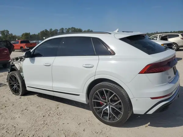 WA1EVAF19KD014384 2019 AUDI Q8 - Image 2