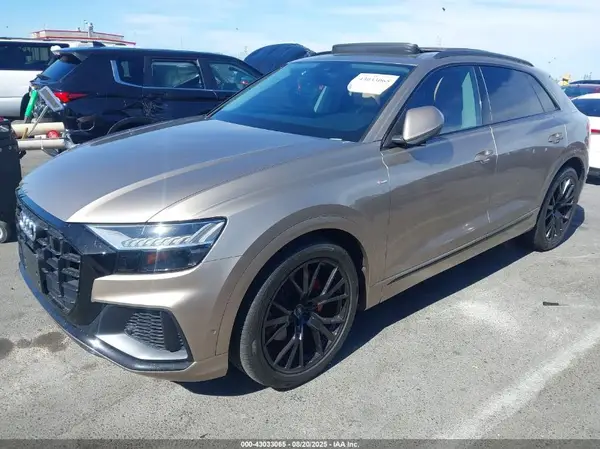 WA1EVAF19KD021237 2019 AUDI Q8 - Image 2
